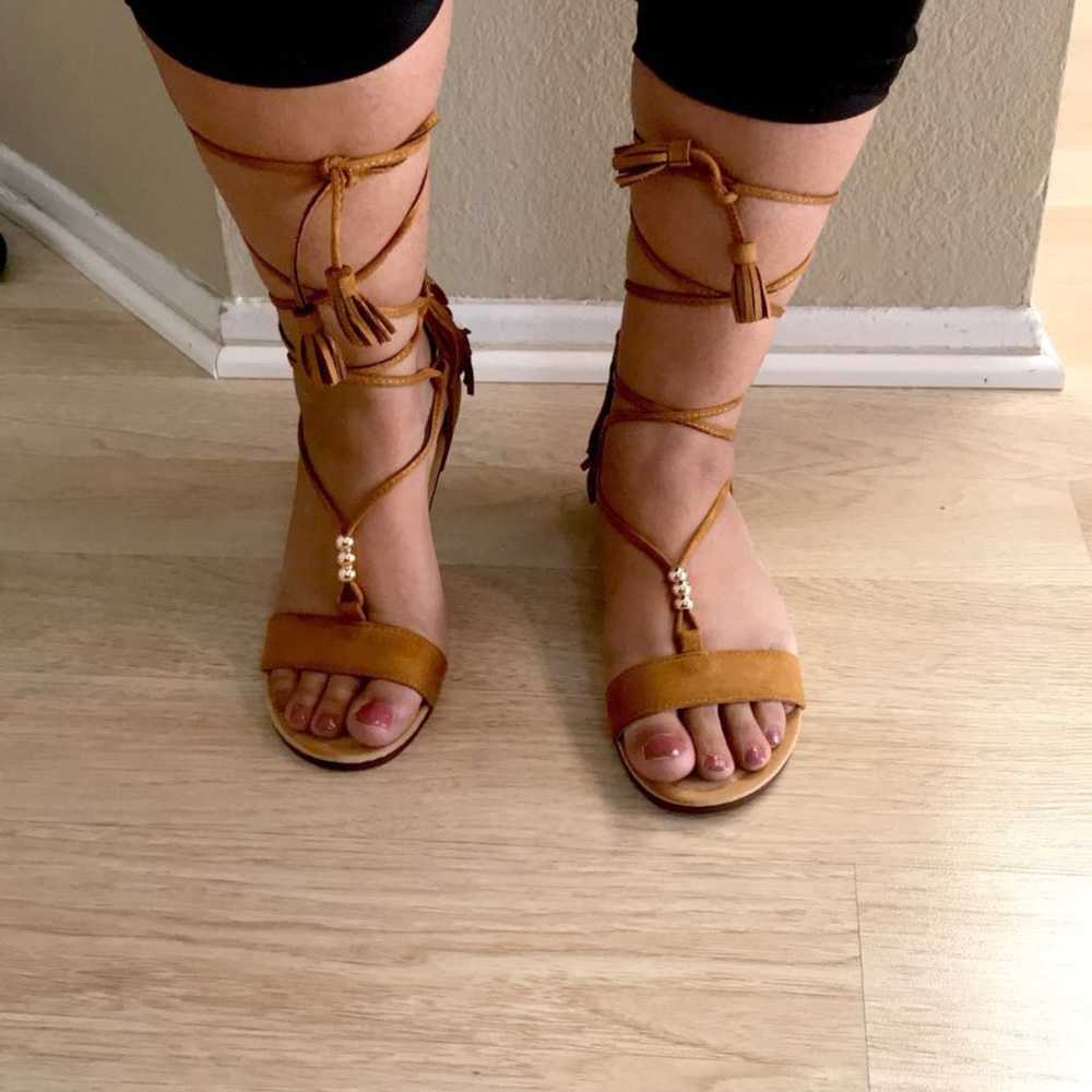 Ladies ankle straps boho flat sandals with fringe - Picture 2 of 4